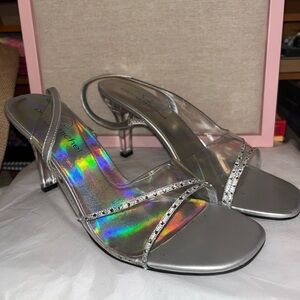 Silver strappy heel